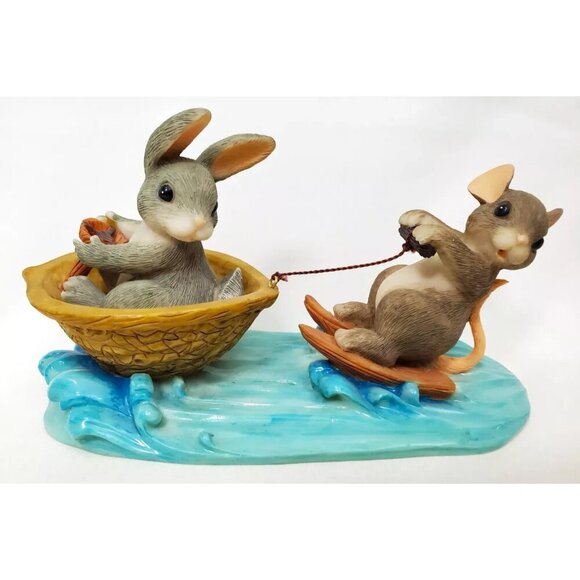 Charming Tails Figurine" A Day at the Lake" - 83/803 with Original Box - Picture 1 of 6